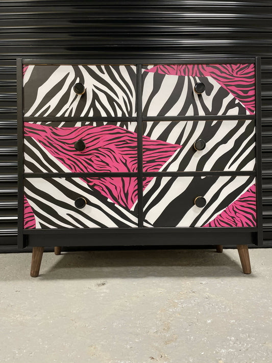 Black and White Vintage Zebra Chest of Drawers / Sideboard