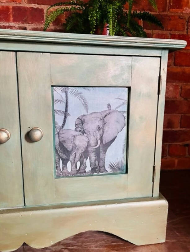 Vintage Grey 2 Door Cupboard