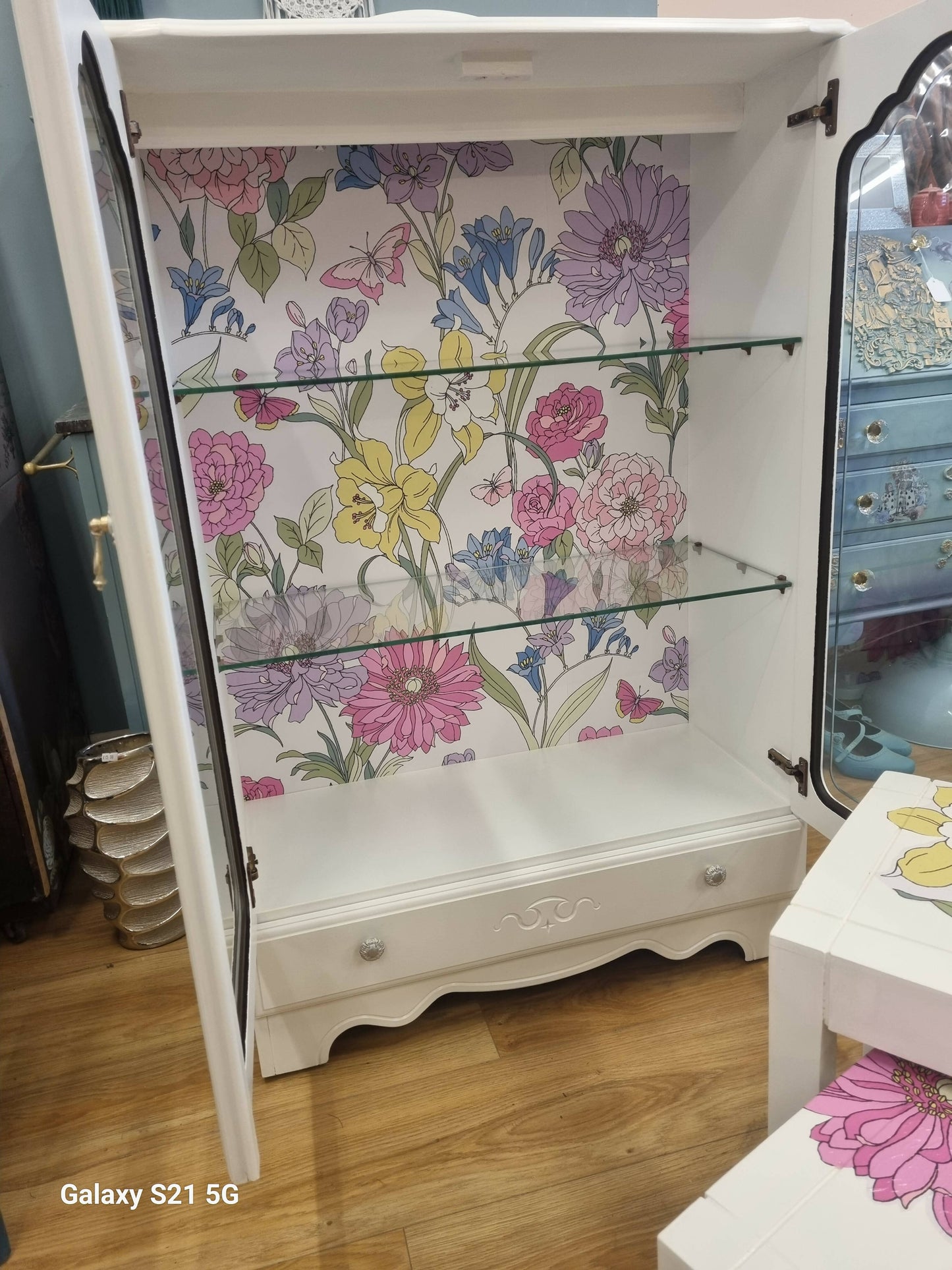 Made to order - Commissioning Service Available - Display Cabinet/Gin Cabinet/Drinks Cabinet, Designed and Painted to order