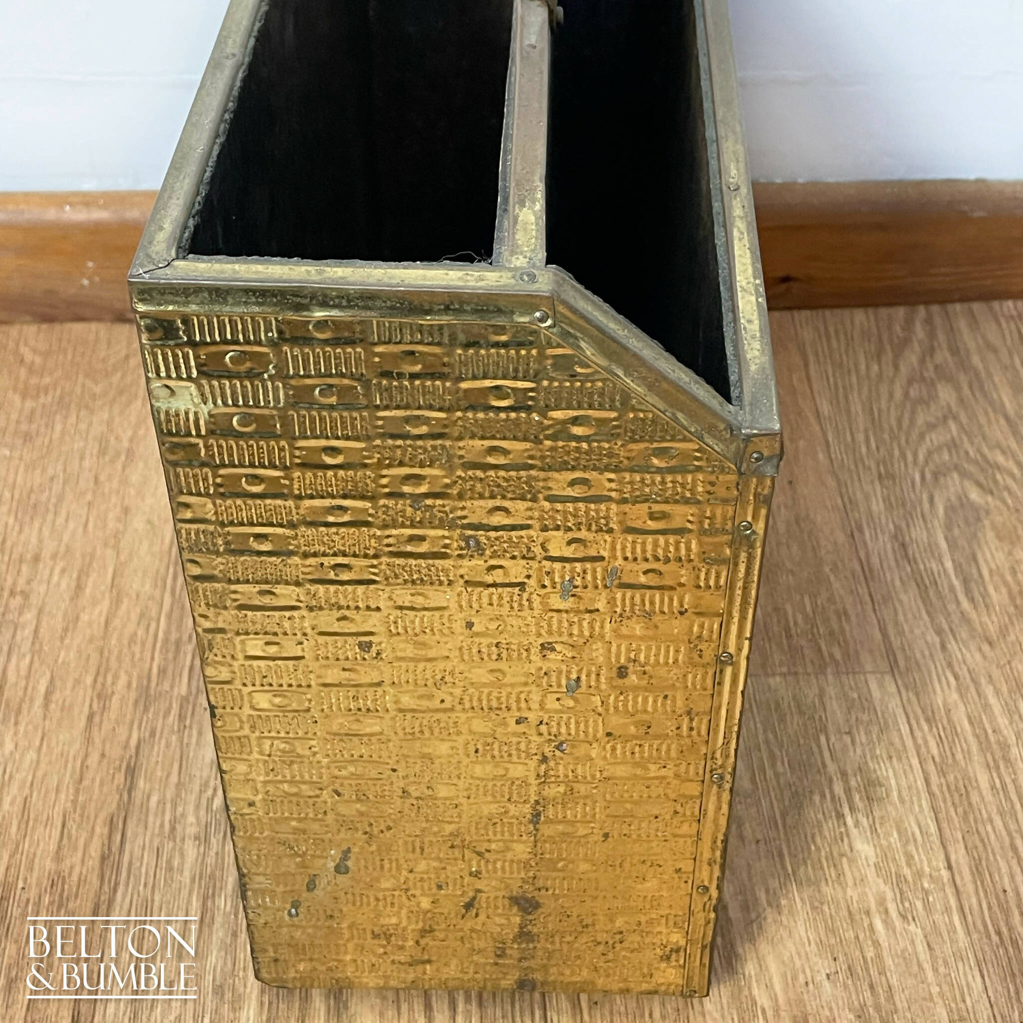 Vintage mcm brass/wood hot magazine rack holder