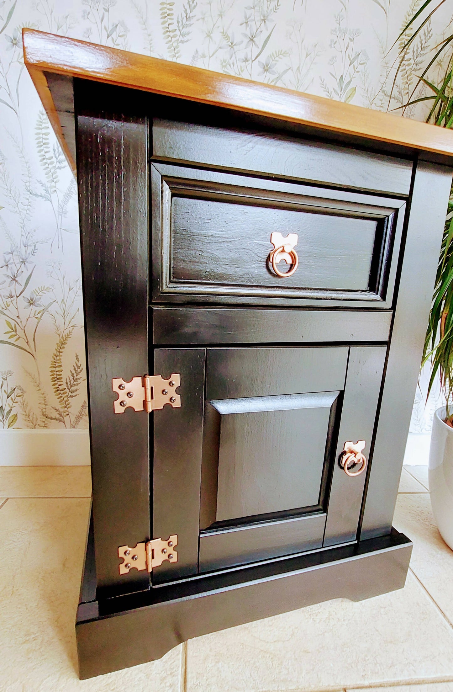 Black Side Table/Cabinet