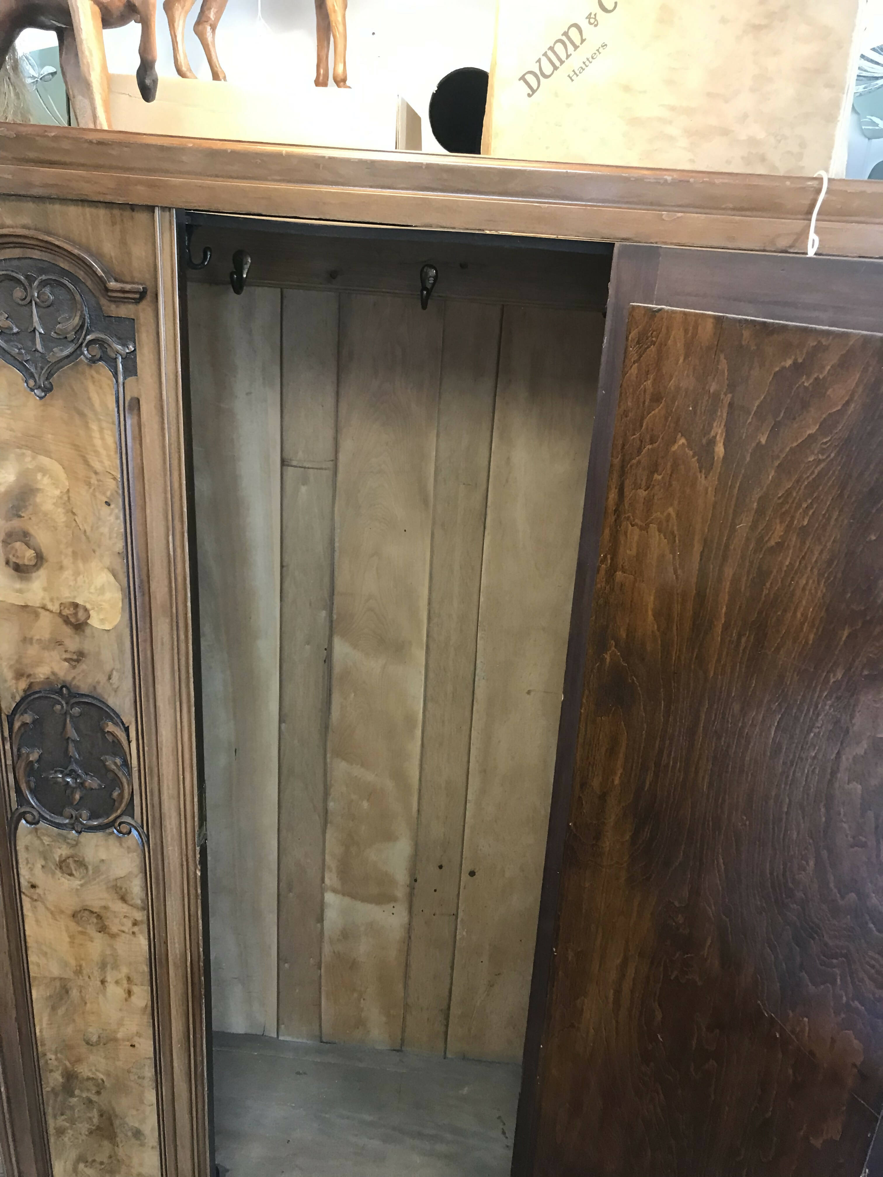 Antique deals wardrobe closet