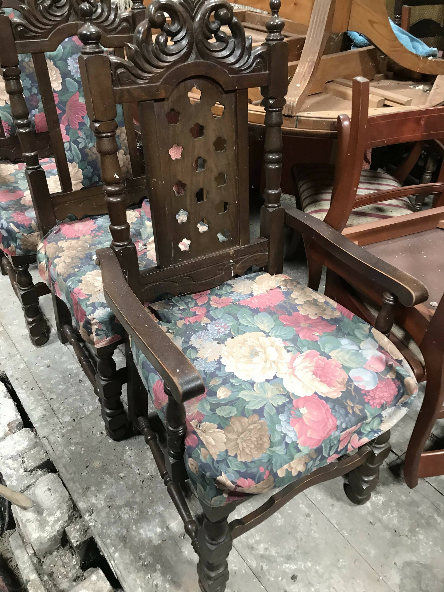 4 Oak Carved Antique Chairs