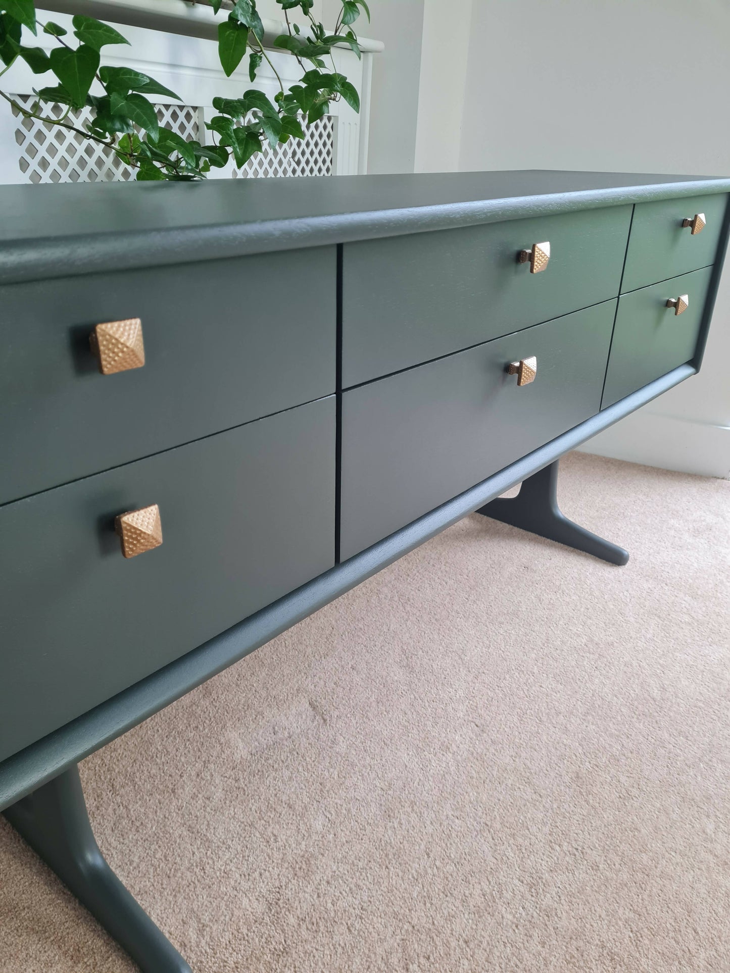 Austinsuite Low Sideboard