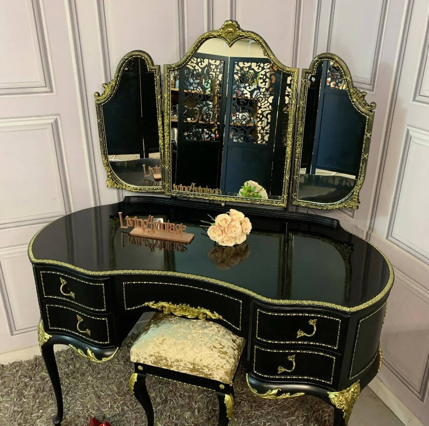 Carved Dressing Table With Mirror and Stool Upcite Carved Dressing Table With Mirror and Stool Upcite