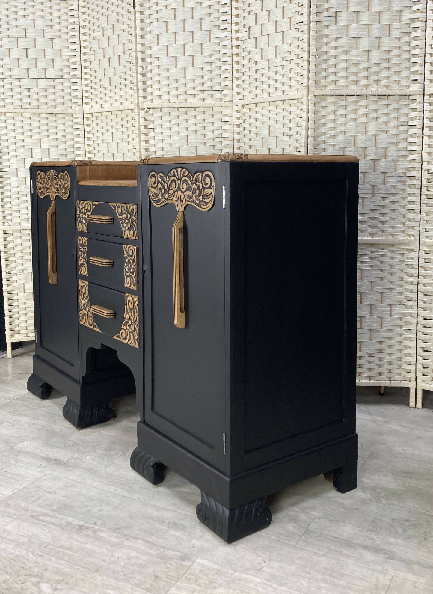 Art Deco Carved Sideboard/Buffet in Oak and Black