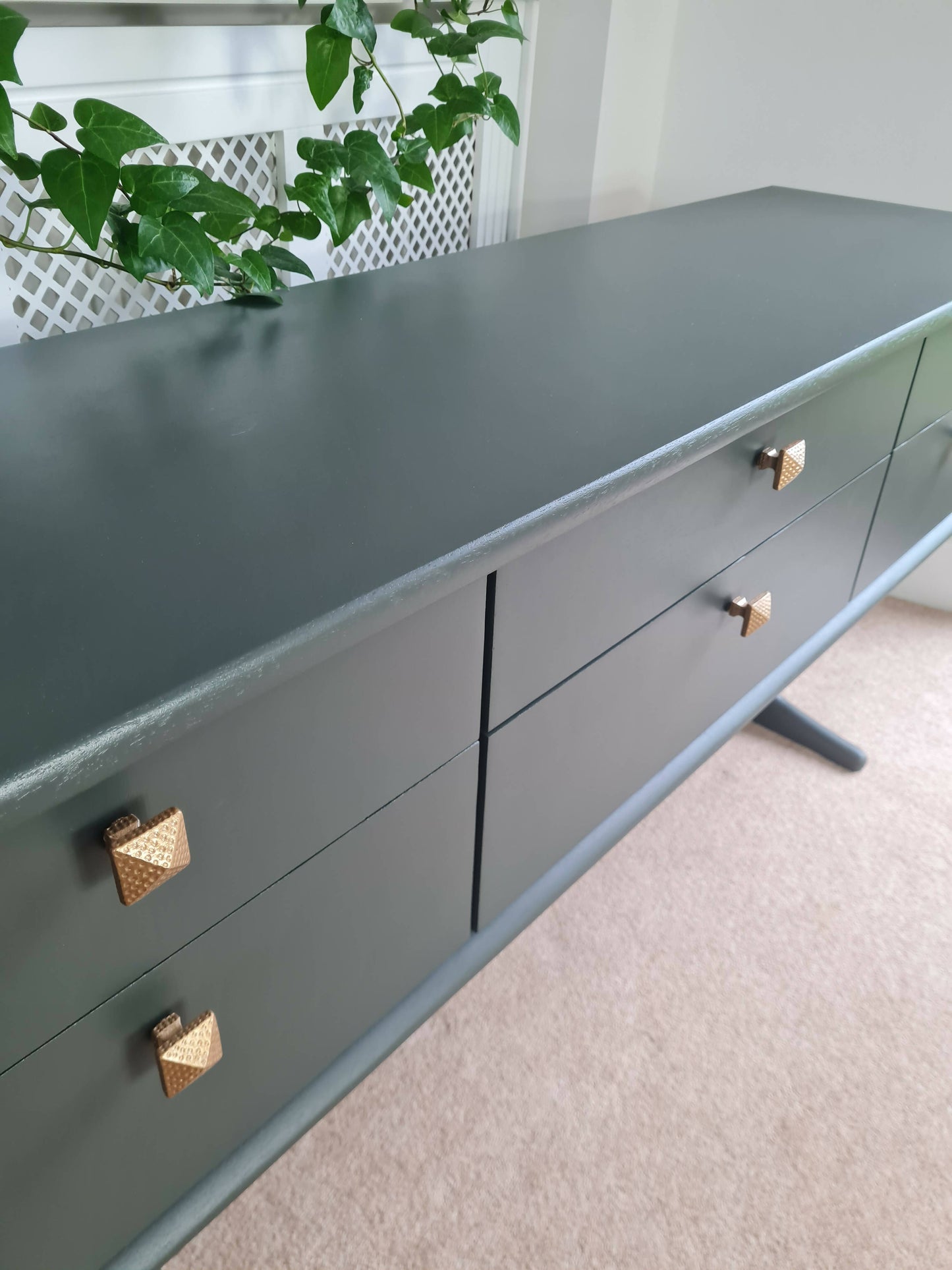 Austinsuite Low Sideboard