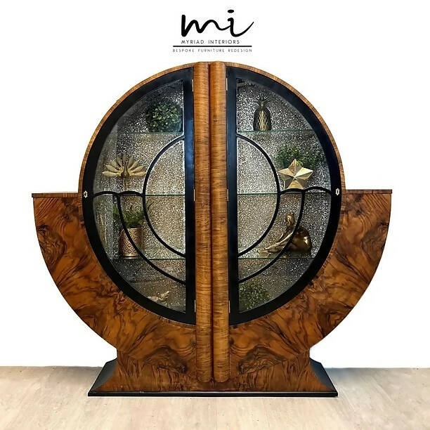 Rare round Art Deco cocktail cabinet, display cabinet, black and gold, walnut drinks cabinet