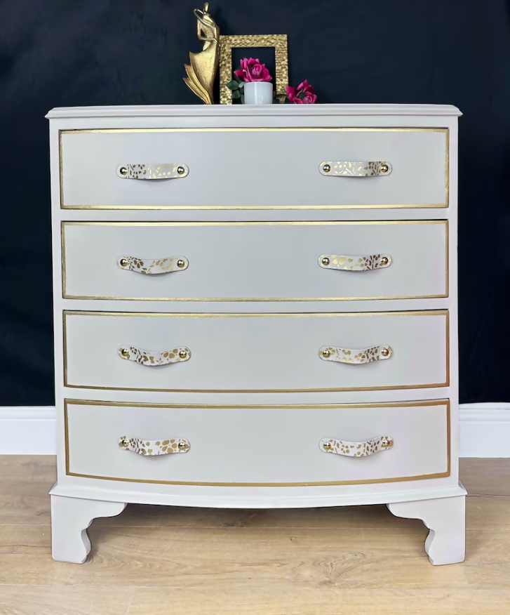 Stunning Georgian Bow Fronted Chest of Drawers Off White Colour and Gold