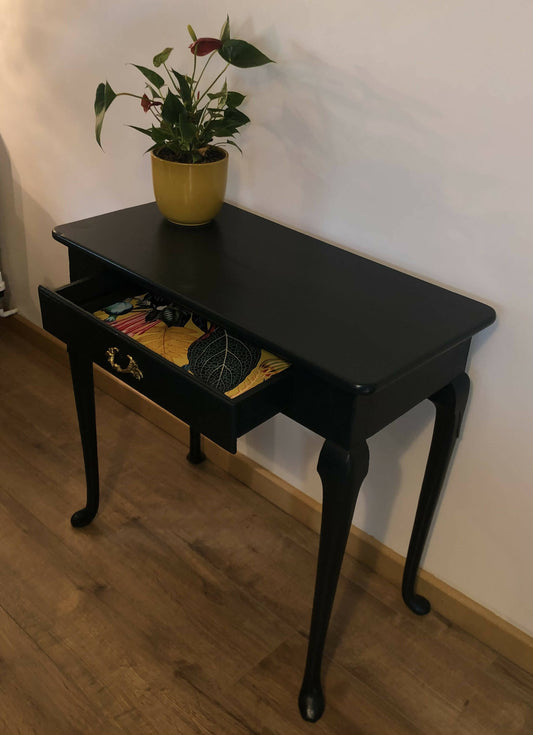 Georgian/Queen Anne style console table/dressing table