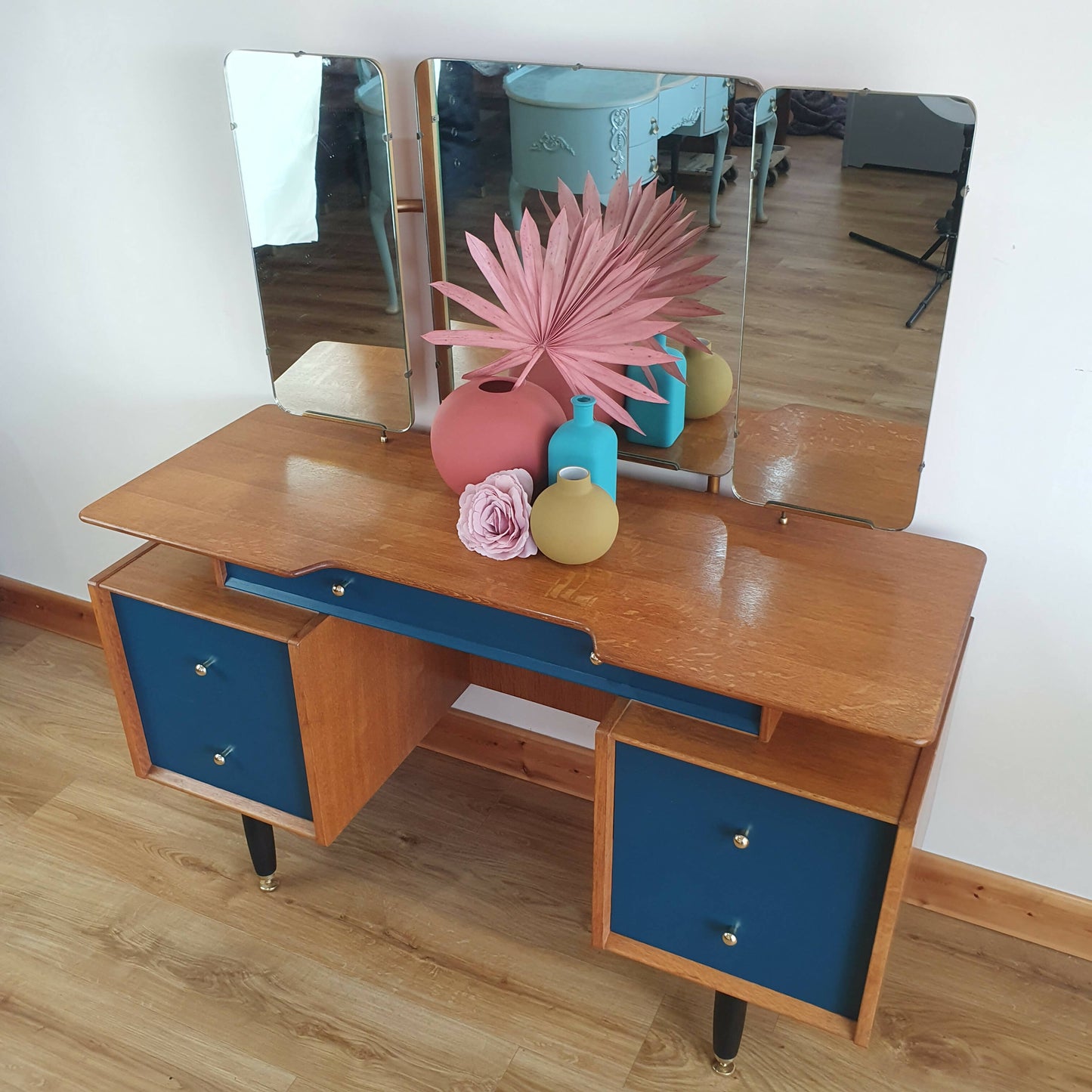 G Plan Dressing Table, Librenza Range By Gomme In The 1950s, 5 Drawers, 3 Mirrors, Solid Light Oak With Teal Accents On Elegant Black Legs