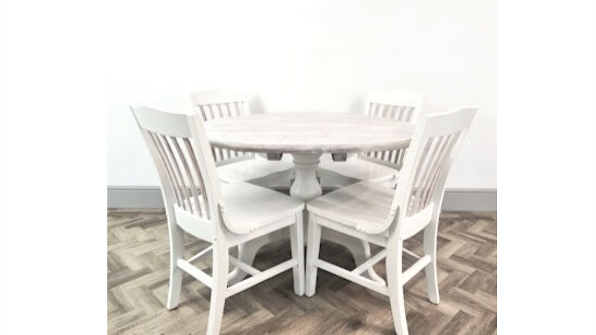 Kitchen/ Dining Round Table and Four Chairs