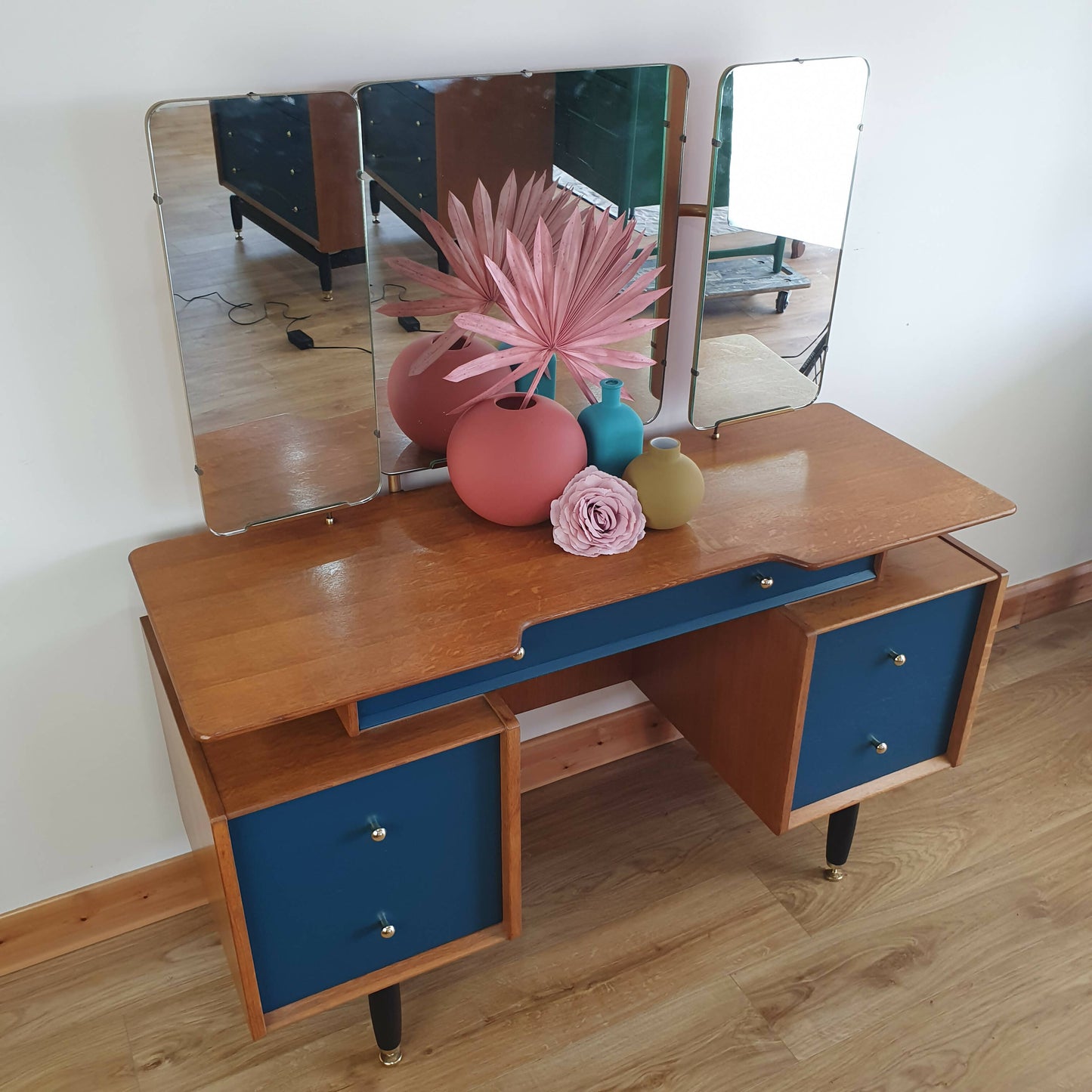 G Plan Dressing Table, Librenza Range By Gomme In The 1950s, 5 Drawers, 3 Mirrors, Solid Light Oak With Teal Accents On Elegant Black Legs