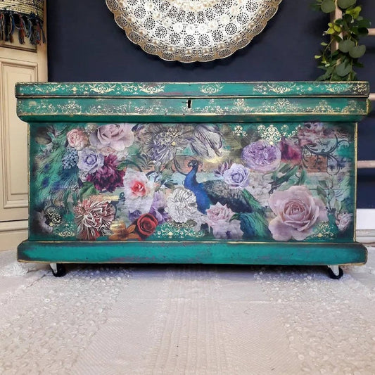 Storage box, bench, ottoman, pine blanket box, vintage chest, upcycled painted to order. Bespoke service Pls msg