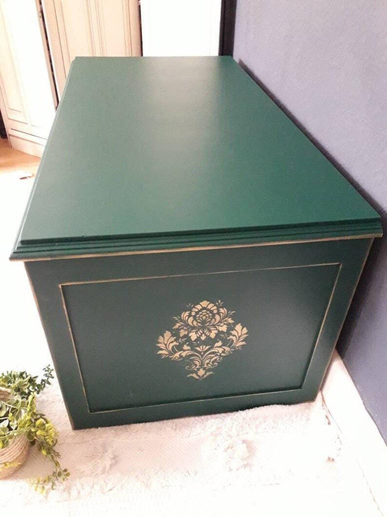 Large Vintage Blanket Box