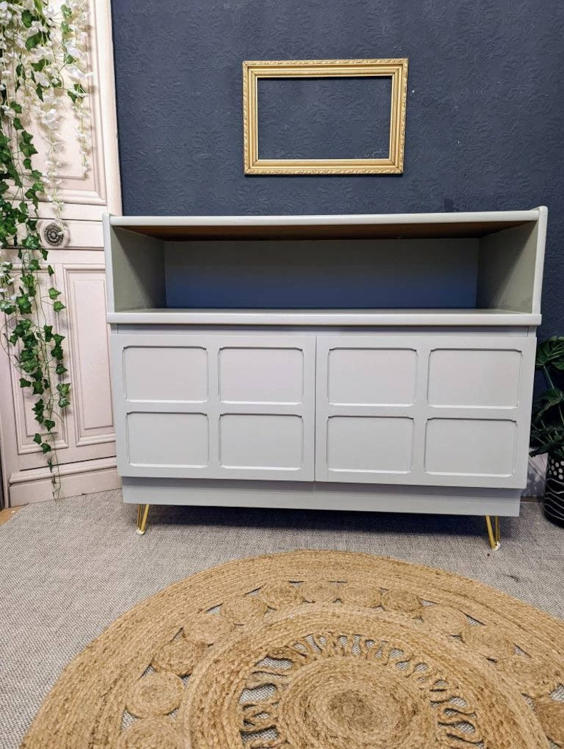 Painted mcm sideboards, tv stand or drinks cabinets with hairpin legs.