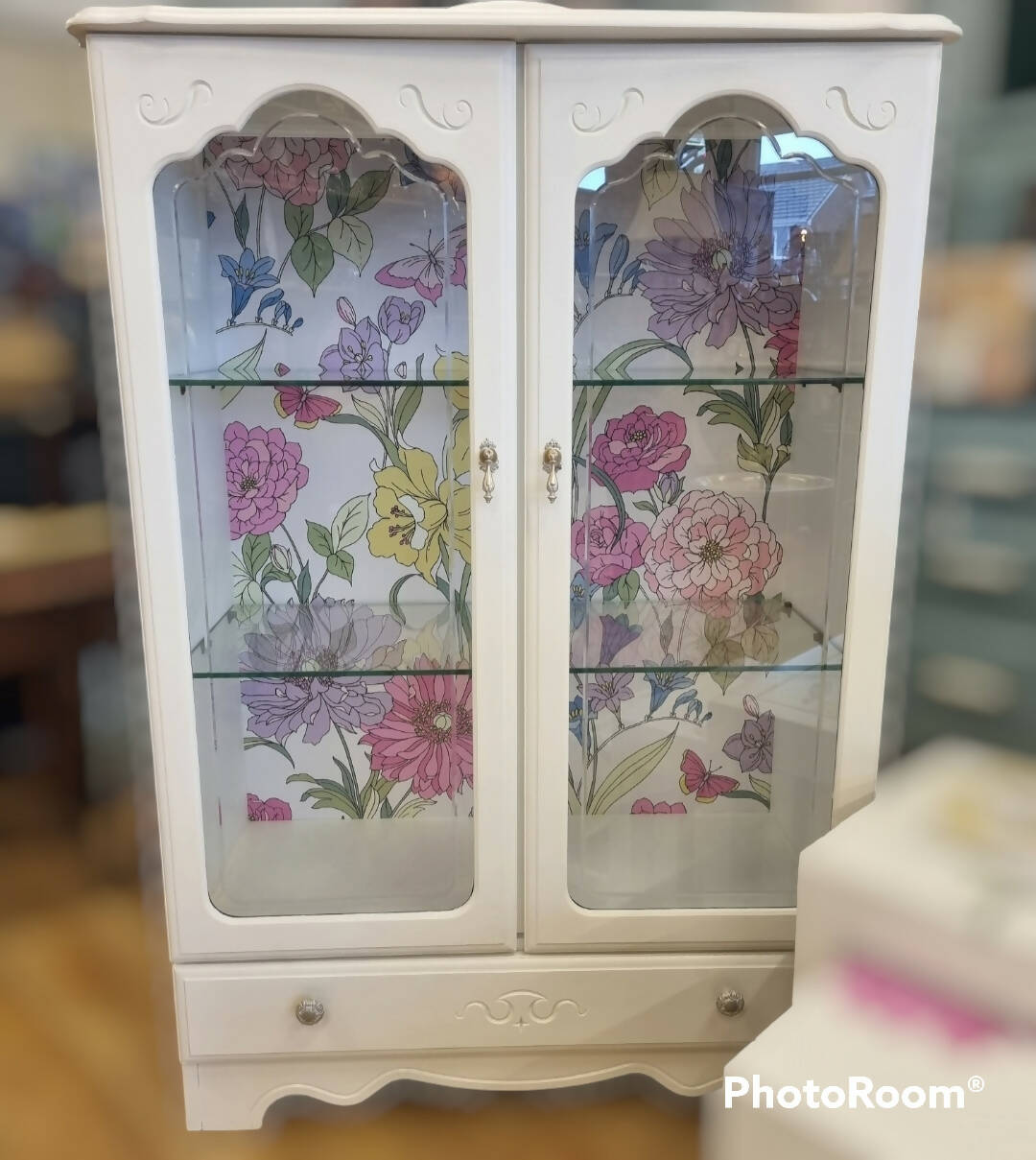 Made to order - Commissioning Service Available - Display Cabinet/Gin Cabinet/Drinks Cabinet, Designed and Painted to order