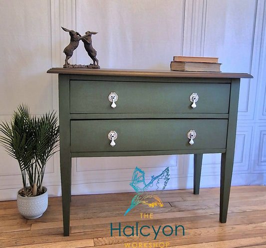 ***SOLD****Oak Vintage Chest of Drawers