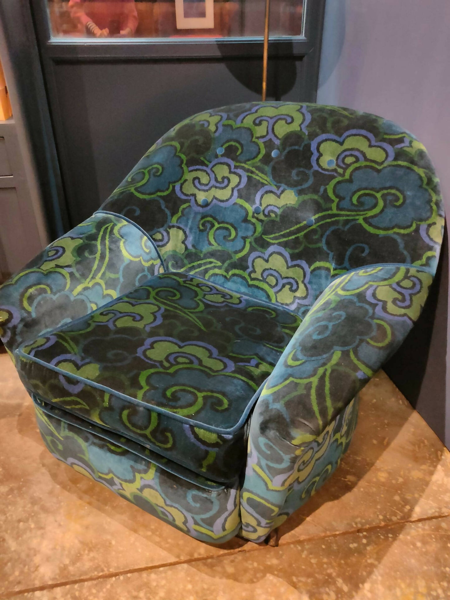 Vintage 1970's Oyster Armchair