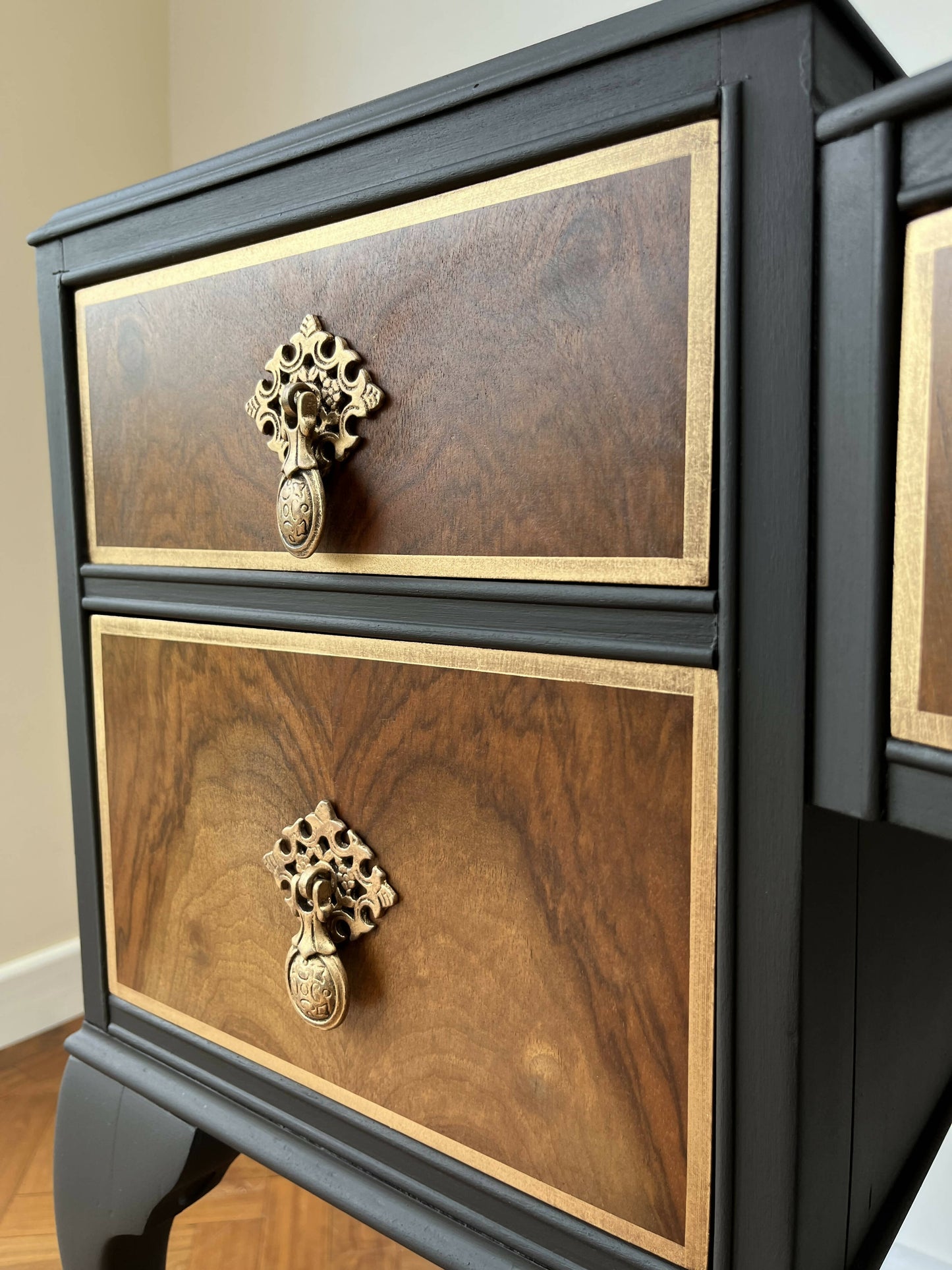 Vintage Queen Anne Style Dressing Table Vanity Hand Painted in Black and Gold.