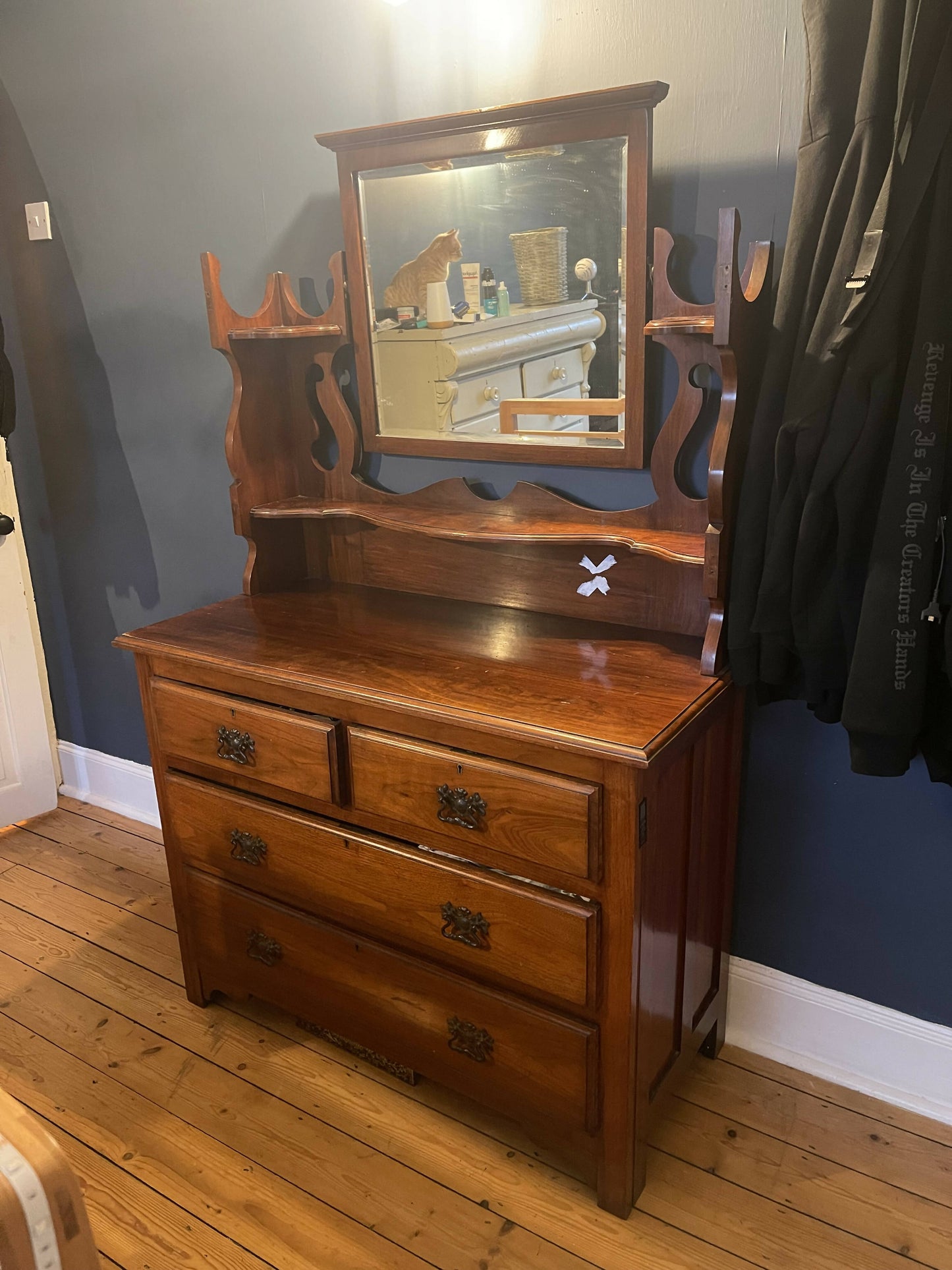 Vintage dressing table