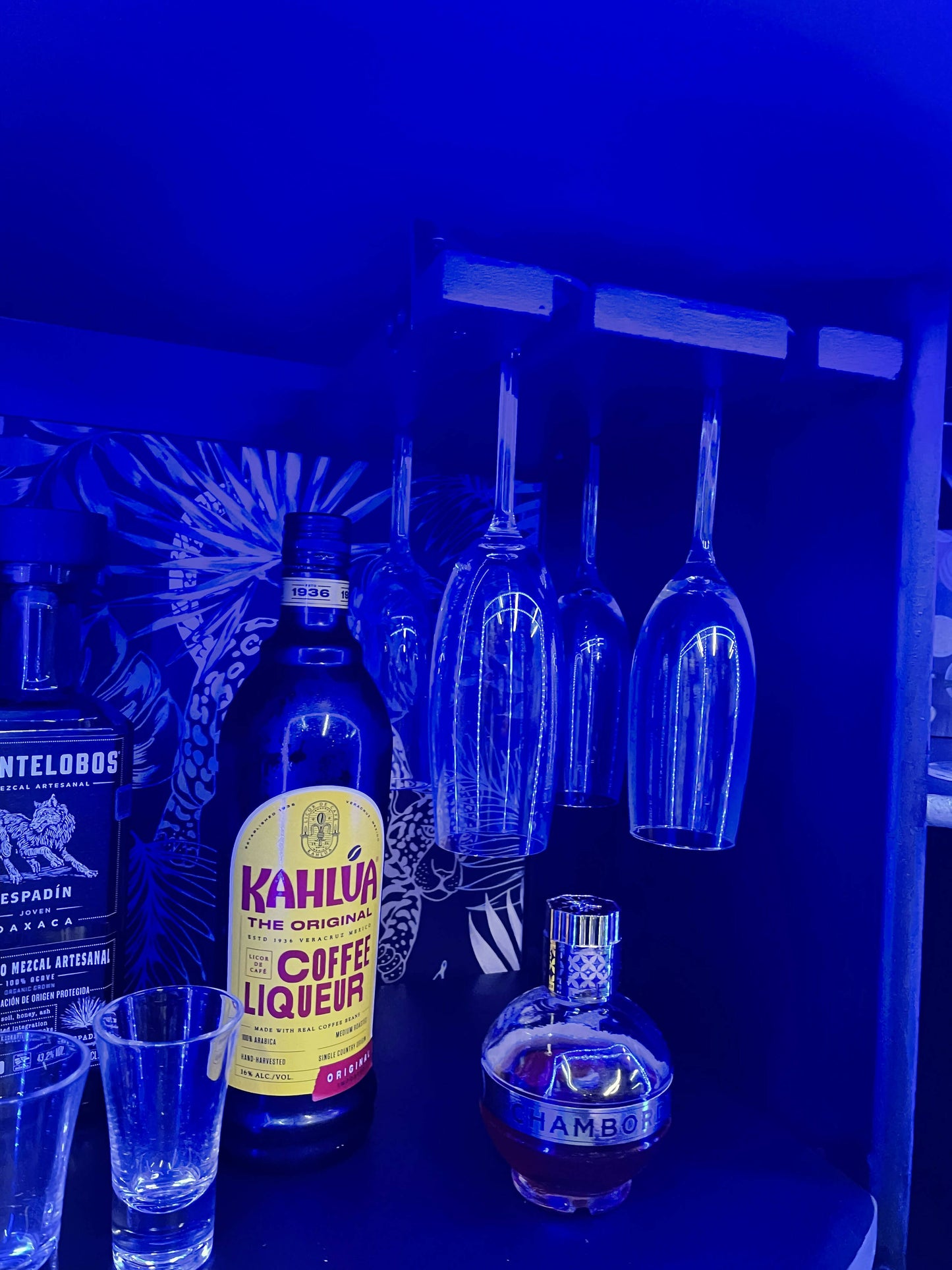 Drinks / Cocktail Cabinet