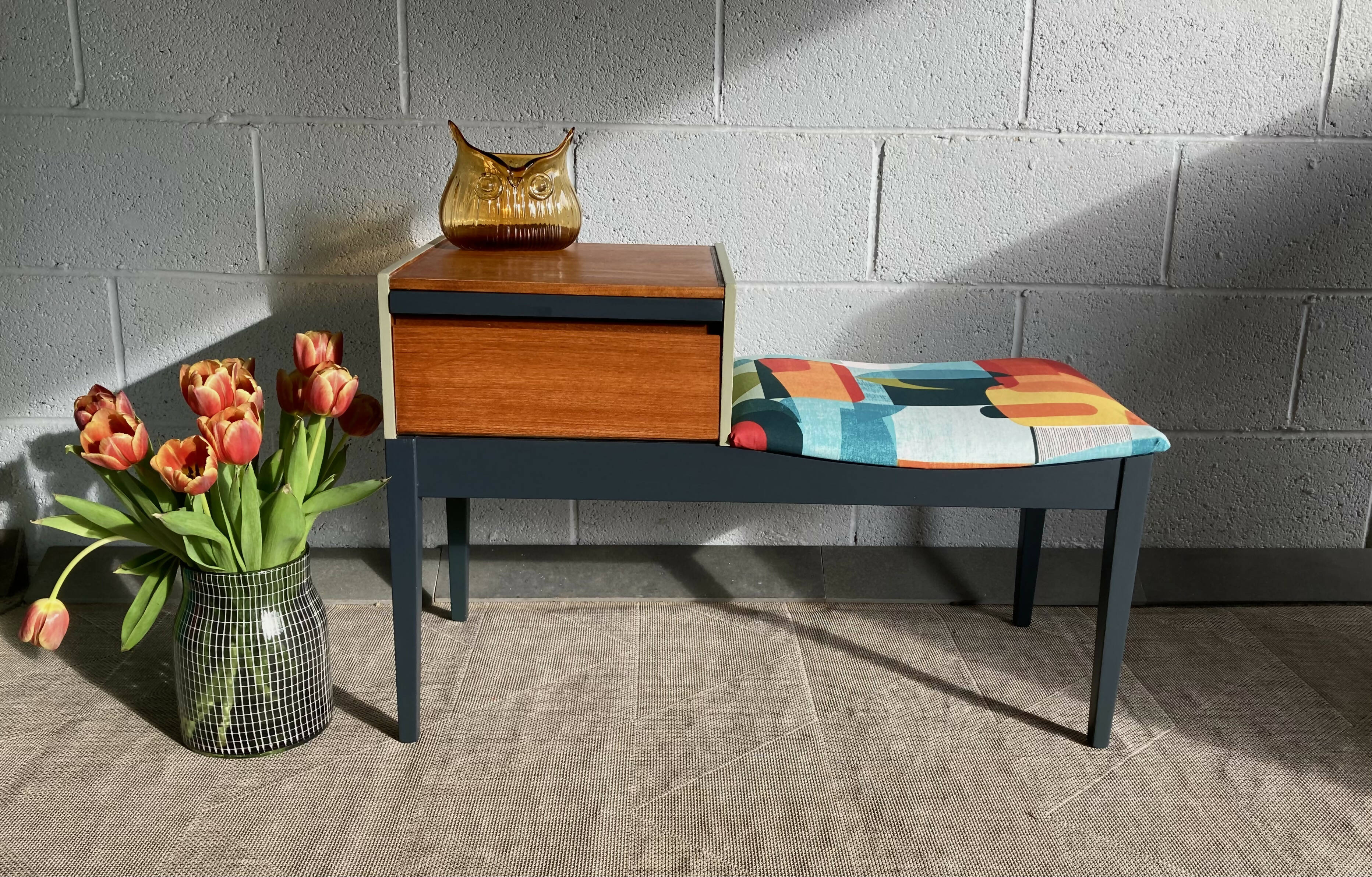 60s telephone online table