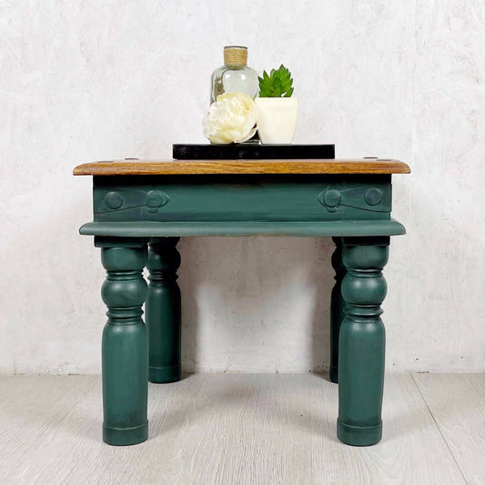 Green Lamp Vintage Table