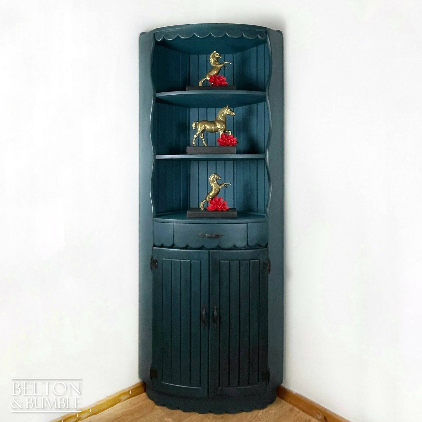 Pine Corner Cabinet Blue  (8)